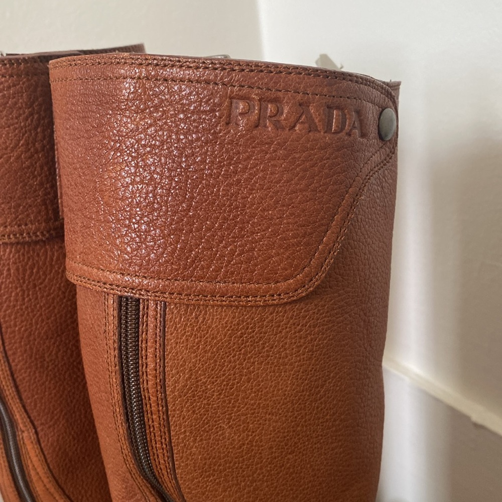 Prada leather boots. Size 39 1/2. - Picture 2 of 6